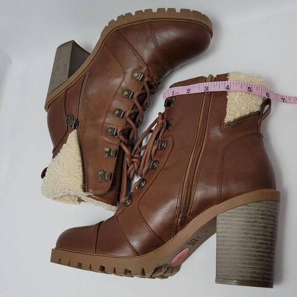 GBG By Guess Jesera Lace Up Ankle Boots Sherpa Fleece Lined Heeled Booties 10M - Picture 12 of 13